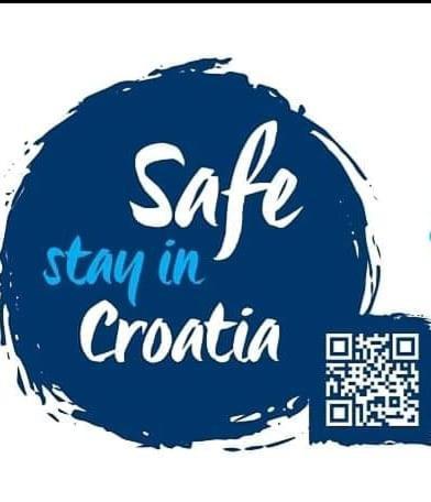 Smart Hostel Славонски-Брод Экстерьер фото